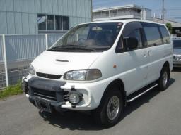 Mitsubishi DELICA SPACE GEAR 