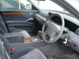 Nissan Gloria 250T picture