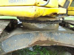 Komatsu PC-200-6E  picture