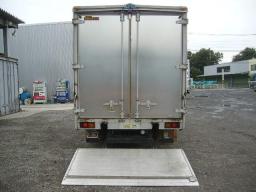 Isuzu forward  picture