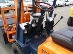 Toyota FORKLIFT fork lift picture