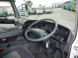 Mitsubishi Super Great  picture