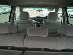 Toyota Kluger V 2.4G picture