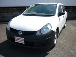 Nissan AD Van DX