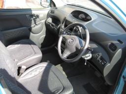 Toyota Funcargo Welfare car picture