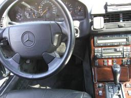 Mercedes-Benz SL 320  picture