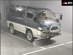 Mitsubishi Delica Wagon 2.5D・Ｔ EXCEED 4W