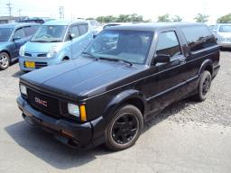 GMC Typhoon 
