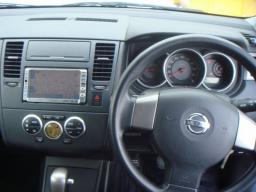 Nissan TIIDA 15M picture