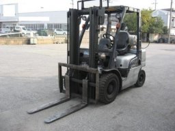 Nissan FORKLIFT 