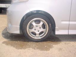 Toyota porte  picture