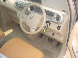 Toyota porte  picture