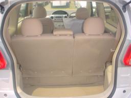 Toyota porte  picture