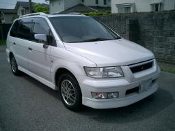 Mitsubishi Chariot Grandis exceed picture
