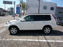 Nissan X-TRAIL Xtt 4WD picture