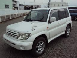 Mitsubishi Pajero IO 4WD PEARL PACKAGE