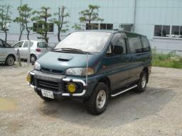 Mitsubishi DELICA SPACE GEAR EXCEED 1