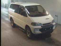 Mitsubishi DELICA SPACE GEAR 2.8 Turbo Diesel Exceed
