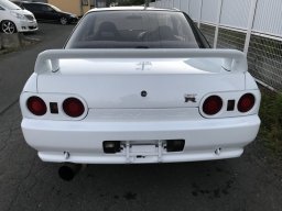 Nissan SKYLINE GT-R picture
