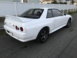 Nissan SKYLINE GT-R picture
