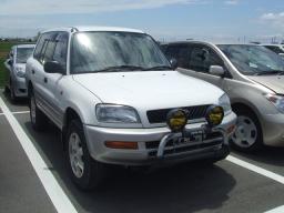 Toyota RAV4 SXA11G picture