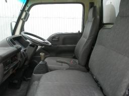 Isuzu Elf box body truck picture