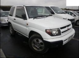 Mitsubishi Pajero IO 4WD