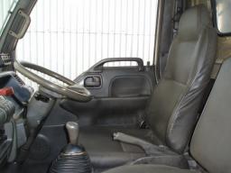 Isuzu Elf garbage truck picture