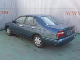 Nissan Bluebird XE picture