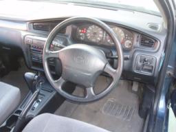 Nissan Bluebird XE picture