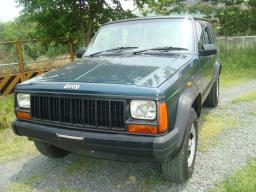 Chrysler Cherokee
