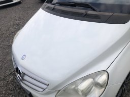 Mercedes-Benz B200 W245 picture