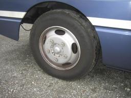 Isuzu JOURNEY BUS picture