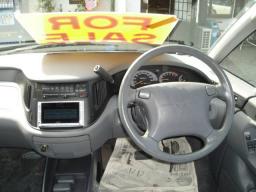 Toyota Estima V picture