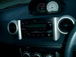 Toyota ist F L-Ltd. (NCP60) picture