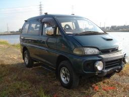 Mitsubishi DELICA SPACE GEAR EXCEED 2