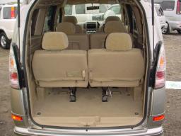 Nissan SERENA V-G Highruf picture