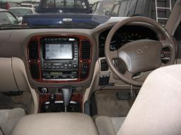 Toyota Land Cruiser VX-LTD picture