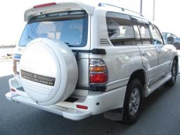 Toyota Land Cruiser VX-LTD picture