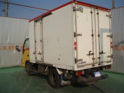 Isuzu Elf FREEZER TRUCK picture