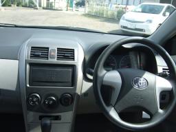 Toyota Corolla Axio  X picture