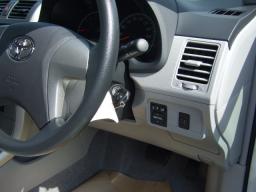 Toyota Corolla Axio  X picture