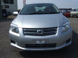 Toyota Corolla Axio  X picture