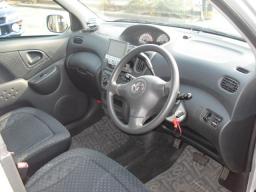 Toyota Funcargo X picture