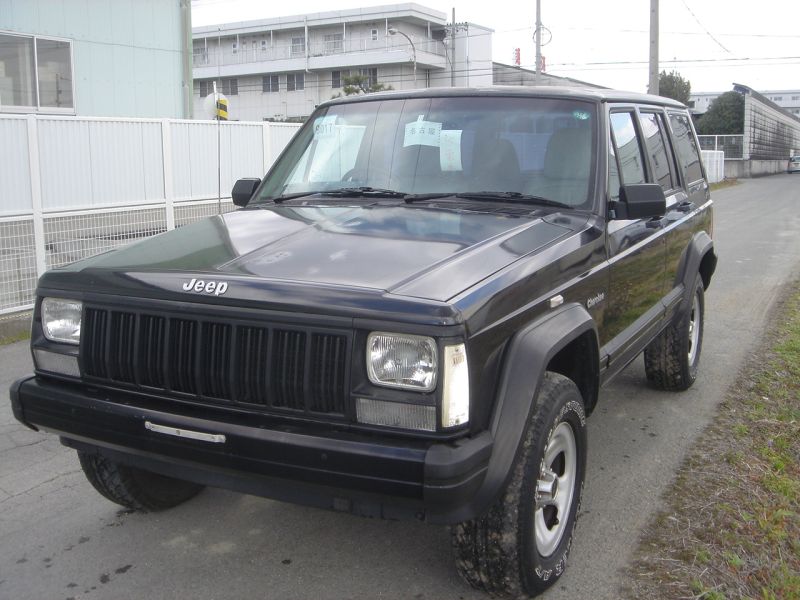 Chrysler Cherokee