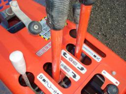 Kubota tractor OHV picture