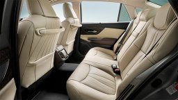 Toyota CROWN 2.0G picture