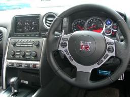 Nissan GT-R PREMIUM EDITION picture