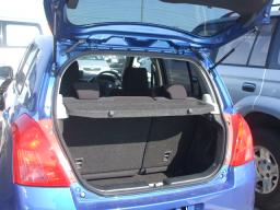Suzuki Swift 1.3XG picture