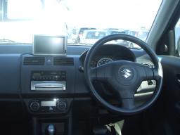 Suzuki Swift 1.3XG picture